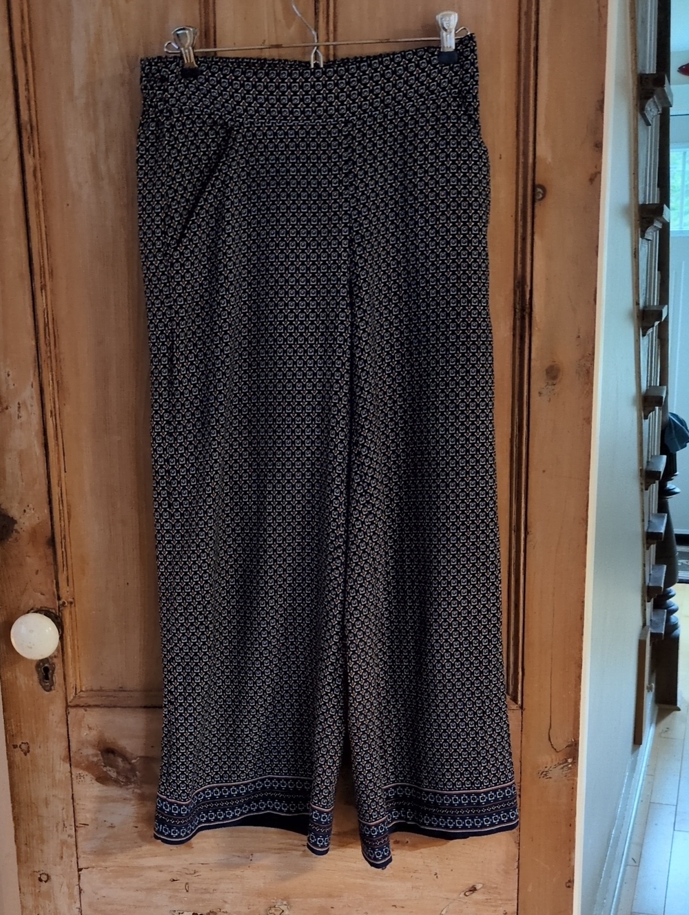 Max Studio Black Wide-Leg Printed Pants with Border Hem